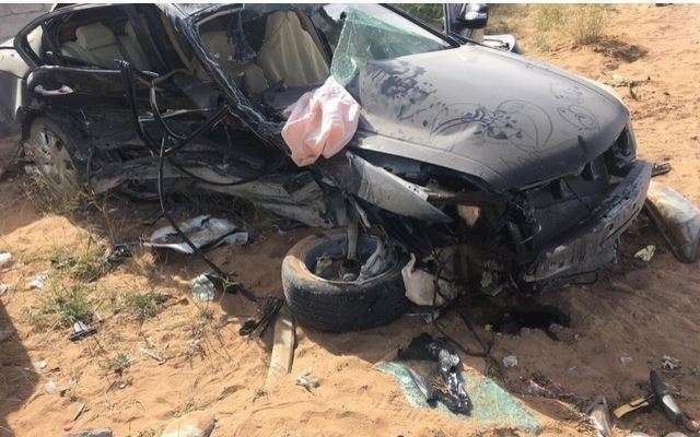 Una imagen del vehículo en el que viajaba la menor fallecida, tras el accidente.