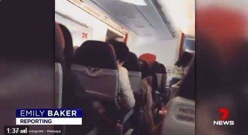 Los pasajeros del vuelo de AirAsia grabaron el momento del traqueteo en el avión.