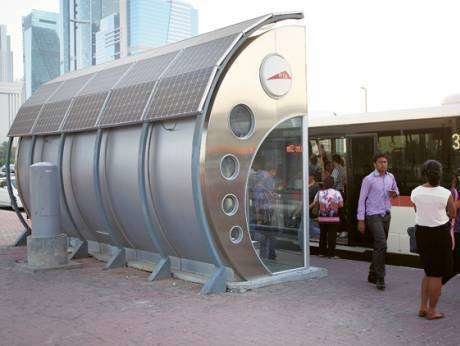 Una parada de autobús de Dubai.