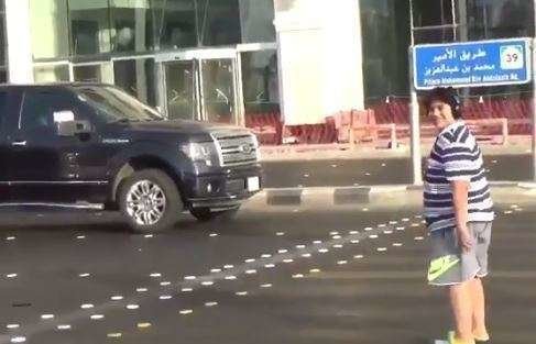 Una captura del vídeo viral en Arabia Saudita.