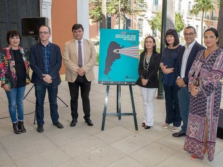 Presentación del cartel del 43 Festival de Cine Iberoamericano en la Casa Colón de Huelva. (Cedida) 