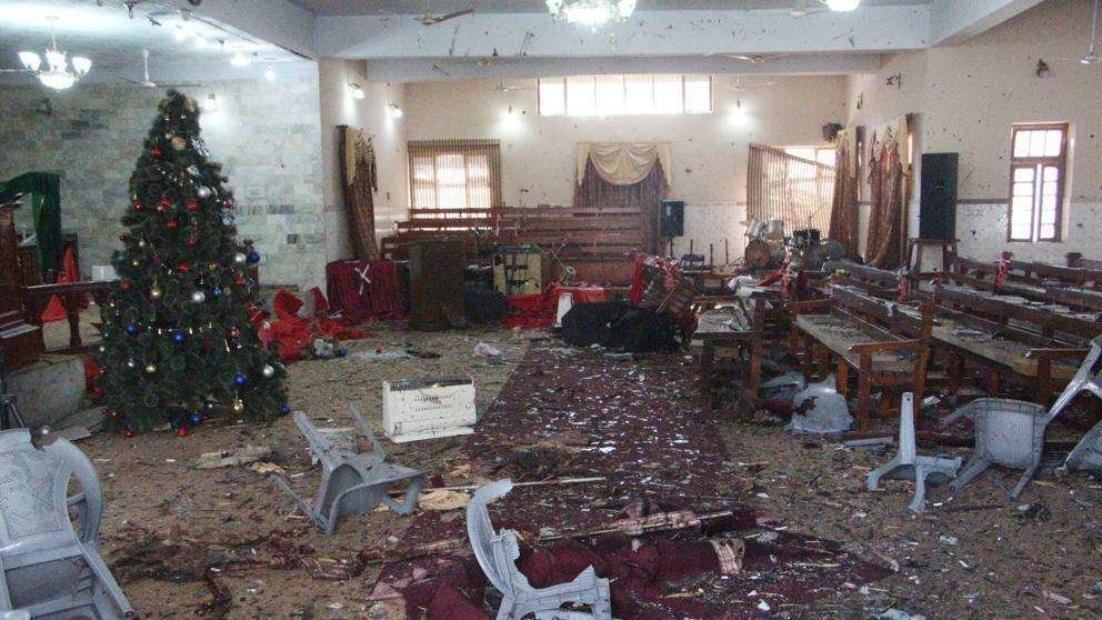 Estado en el que quedó la iglesia después del atentado. (EFE)