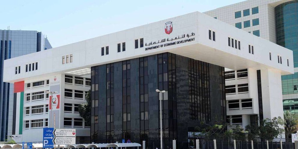 Departamento de Desarrollo Económico en Abu Dhabi.