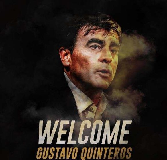 El entrenador argentino Gustavo Quinteros.