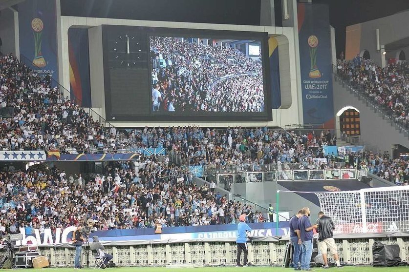Aspecto que presentaba el campo de la Zayed Sports City. (R. Pérez)