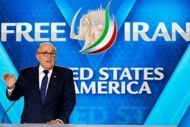Rudolph Giuliani pronuncia un discurso en la conferencia del Consejo Nacional de Resistencia de Irán