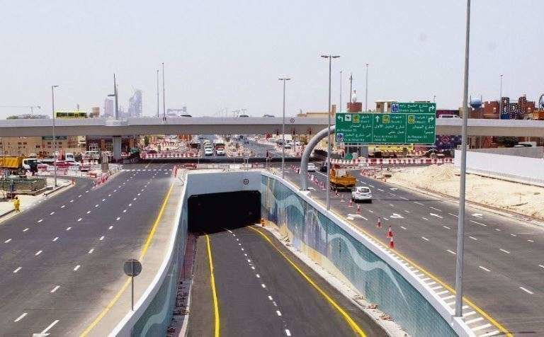 Nuevo puente entre Al Meydan Street y  Happiness Street.