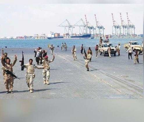 Soldados en el puerto de Hodeidah. (Fuente externa)