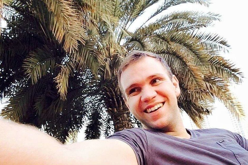 Matthew Hedges ha logrado la libertad sólo cinco días después de haber sido condenado a cadena perpetua por espionaje en Emiratos Árabes.