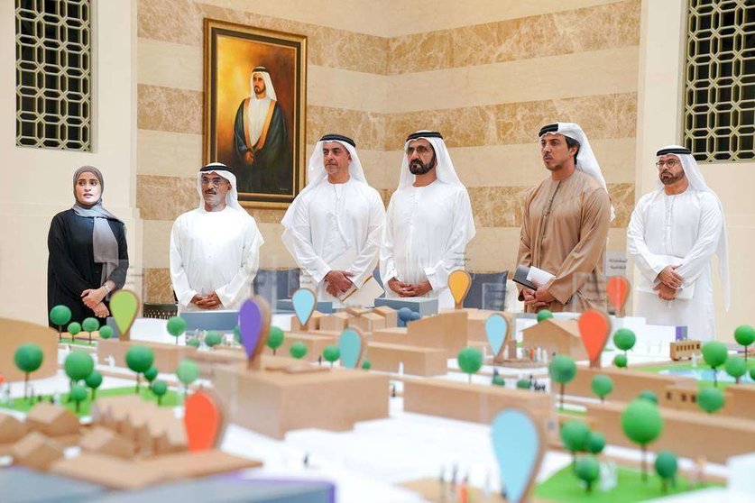 El jeque Mohammed bin Rashid durante la presentación de la unidades residenciales en Emiratos.