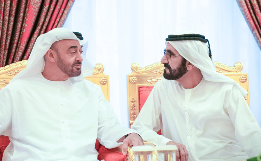 El gobernante de Dubai junto al príncipe heredero de Abu Dhabi en el palacio Zabeel.