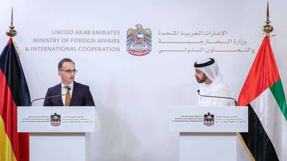 Los ministros de Relaciones Exteriores de EAU y Alemania este domingo en Abu Dhabi.