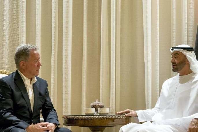 El príncipe heredero de Abu Dhabi y el director del Programa Mundial de Alimentos de las Naciones Unidas.