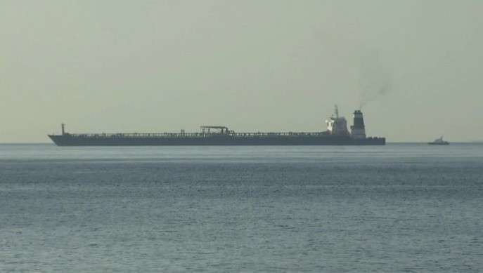 El petrolero iraní 'Grace 1' en aguas de Gibraltar. (Reuters)