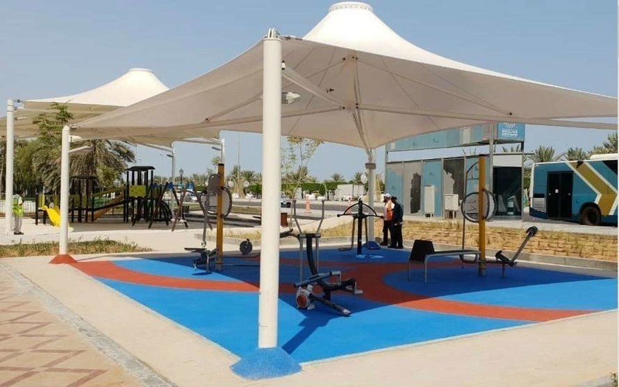 Imagen de una de las localizaciones del nuevo área de esparcimiento en la Corniche de Abu Dhabi. (WAM)