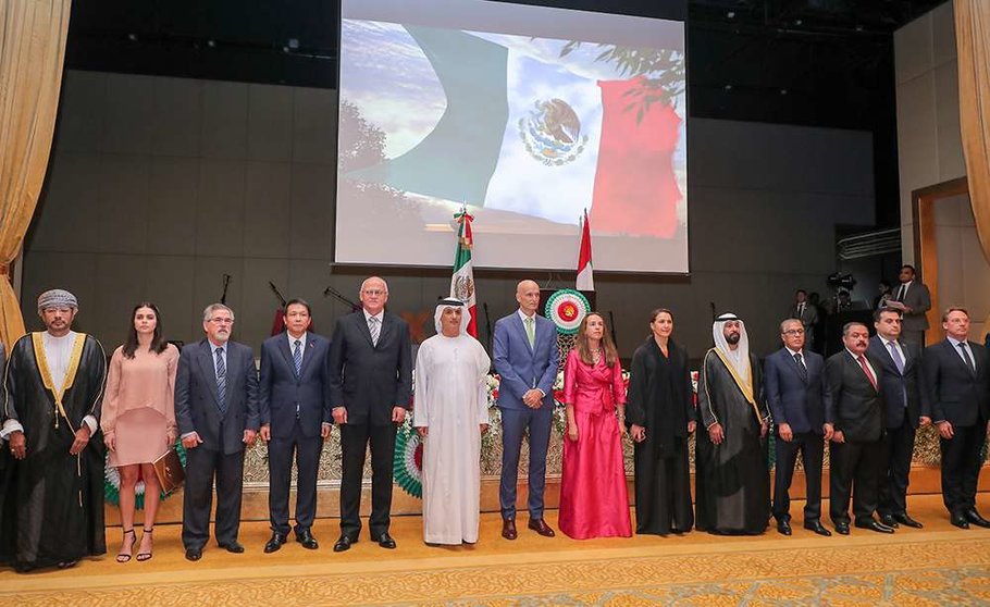 Autoridades en la celebración del Día Nacional de México en Abu Dhabi. (Manaf K. Abbas)