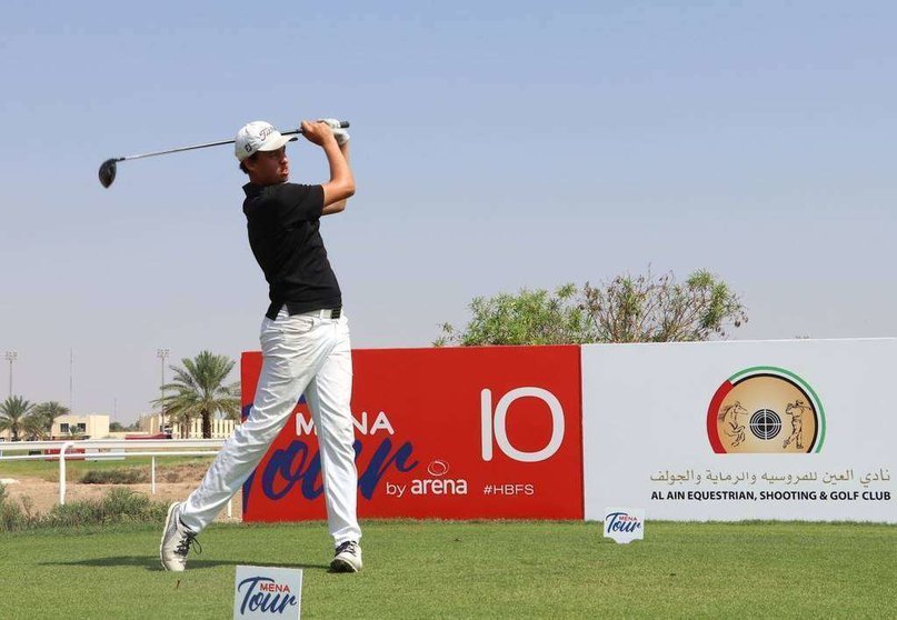 El golfista Josh Hill en el torneo de la ciudad de Al Ain.