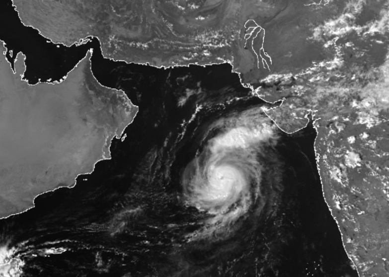 Una imagen actualizada del ciclón Maha en el Golfo Arábigo.