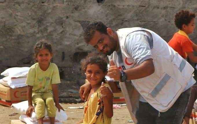 EAU entrega ayuda humanitaria a niños en Yemen. (WAM)