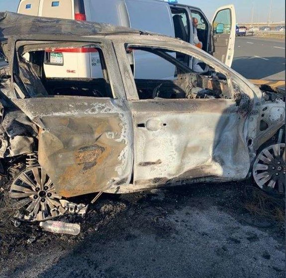 La Policía de Dubai difundió en su página de Twitter imágenes del accidente.