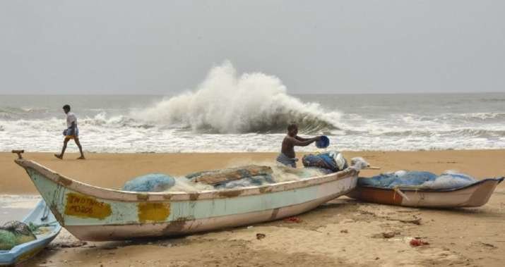 Los pescadores indios deben regresar a la costa. (Twitter)