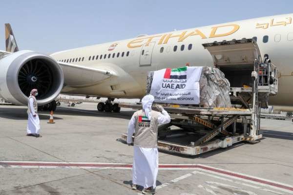 Un avión con ayuda solidaria de Emiratos Árabes Unidos. (WAM)