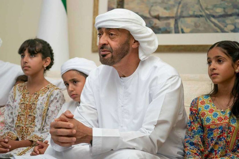 El jeque Mohamed bin Zayed ha expresado su "más profundo agradecimiento a nuestros héroes de primera línea". (WAM)