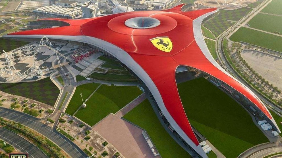 Perspectiva aérea de Ferrari World en Abu Dhabi. (Fuente externa)