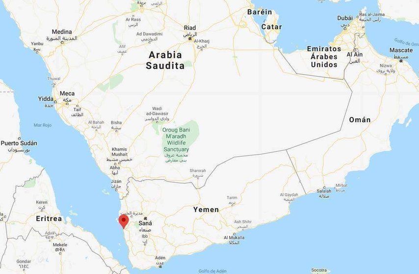 En rojo, localización de Hodeidah en Yemen, próximo a la frontera saudita. (Google Maps)