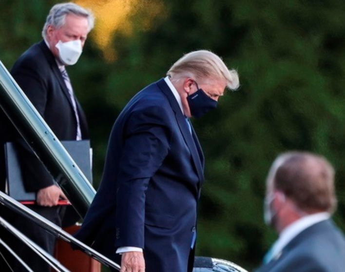 Trump justo antes de ingresar en el hospital. (Twitter)