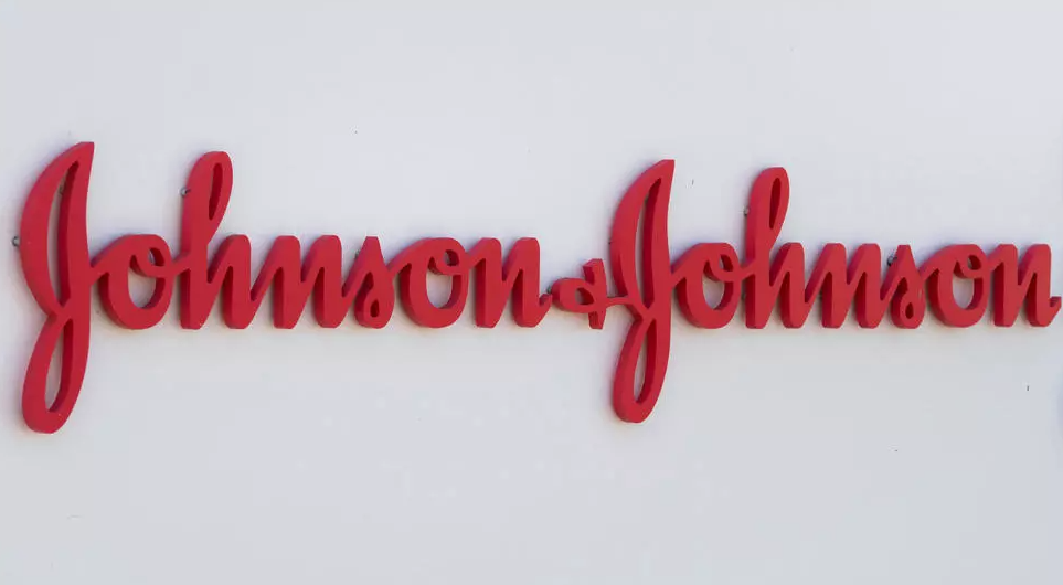 Logo de la farmacéutica Johnson and Johnson. (AFP)
