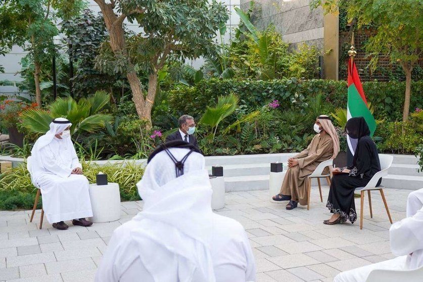 Un momento del encuentro entre el gobernante de Dubai y el presidente la Unión Interparlamentaria. (WAM)
