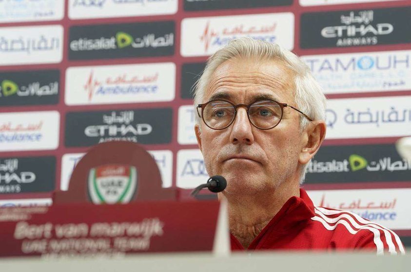 El entrenador de la selección de fútbol de EAU, Bert van Marwijk. (WAM)