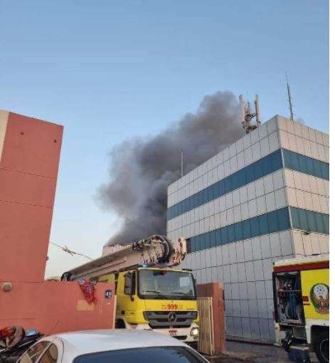 Una imagen del incendio difundida por la Policía de Abu Dhabi.