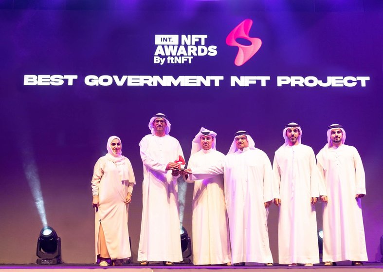 La Policía de Dubai recibe el premio al Mejor Proyecto NFT del Gobierno. (WAM)
