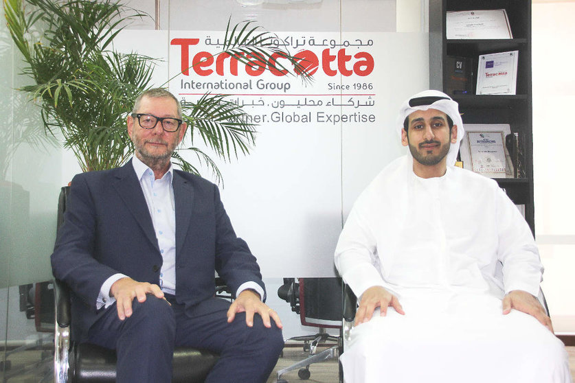 Philippe Thirion y Amaar Al Dhubaei, en la sede Terracotta en Abu Dhabi. (EL CORREO)
