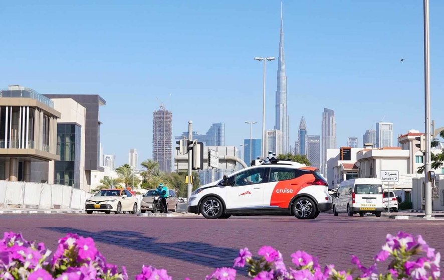 Un coche sin conductor en el centro de Dubai. (WAM)