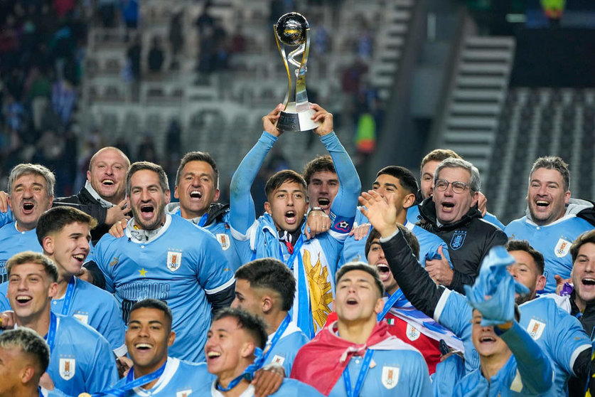 Selección Uruguaya on X: 🏆 𝗨𝗡𝗔 𝗩𝗨𝗘𝗟𝗧𝗔 𝗔𝗟 𝗠𝗨𝗡𝗗𝗢