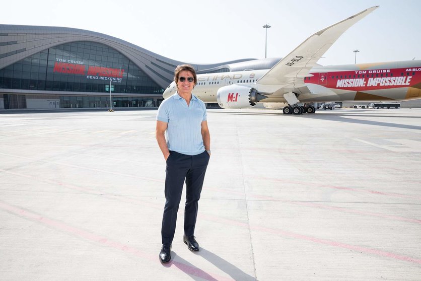 Tom Cruise a su llegada a Abu Dhabi. (Twitter)