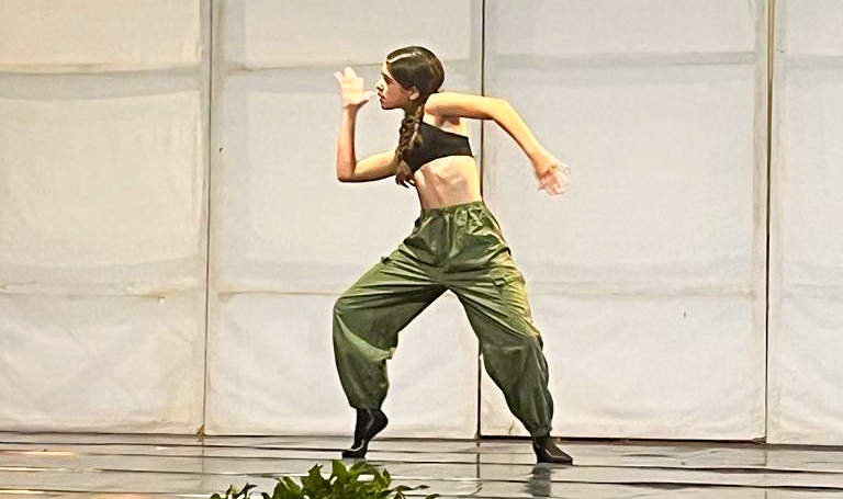 La joven española Noa Galea Ortega, durante una de sus actuaciones. (Cedida)