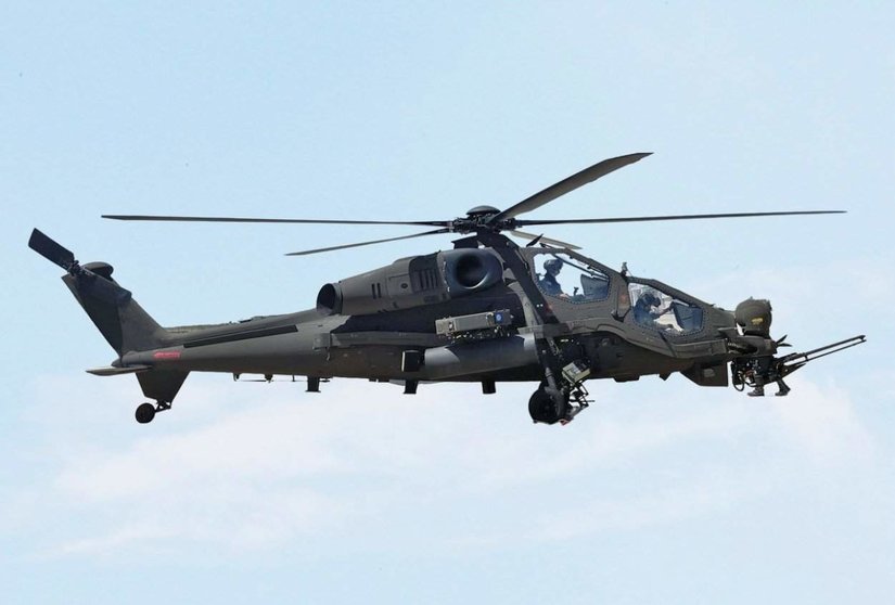 El helicóptero de ataque Apache AH-64E construido por Boeing. (Twitter)