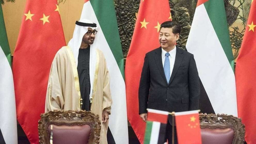 El príncipe heredero de Abu Dhabi y el presidente chino, en una visita a Pekín en 2015