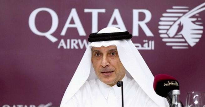 El director ejecutivo del grupo Qatar Airways en una imagen de Twitter.