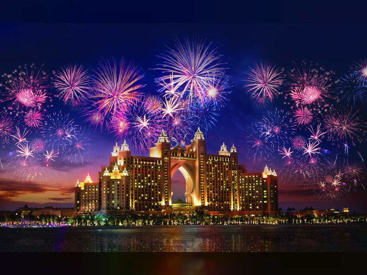 Fuegos artificiales por Fin de Año en Dubai. (WAM)