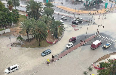 Carreteras inundadas por las lluvias. (Twitter)