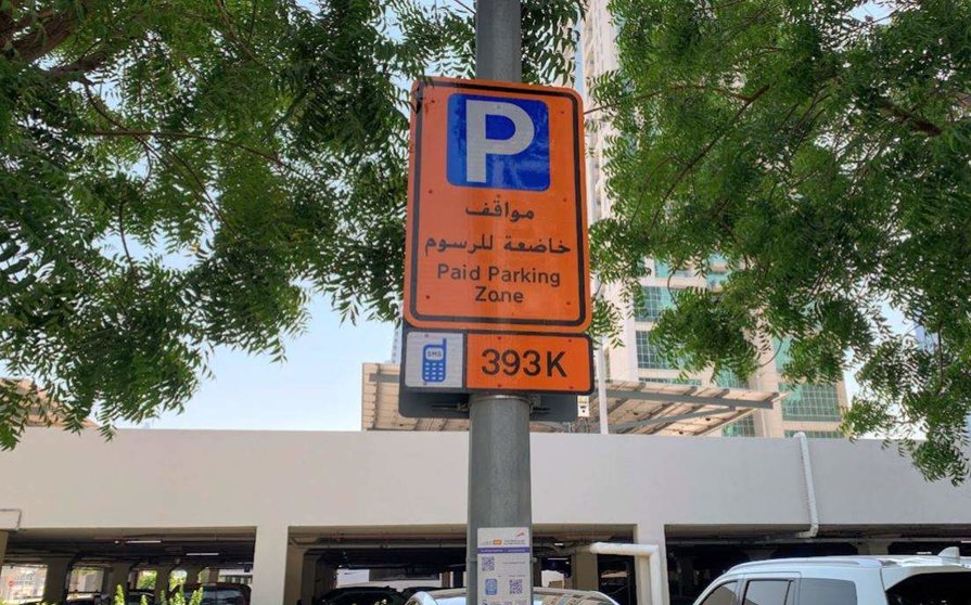 Zona de parking de pago en JLT de Dubai. (EL CORREO)