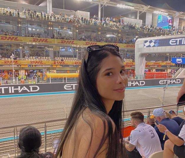 La modelo colombiana en el Gran Premio de Fórmula 1 de Abu Dhabi 2022. (Instagram)