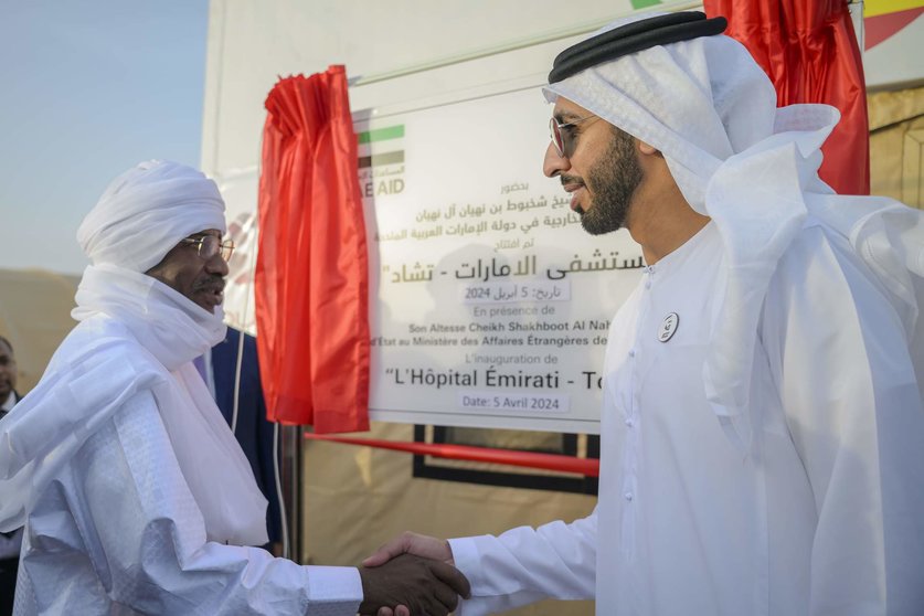 Un momento de la inauguración de un hospital de campaña de EAU en Chad para apoyar a los refugiados sudaneses. (WAM)