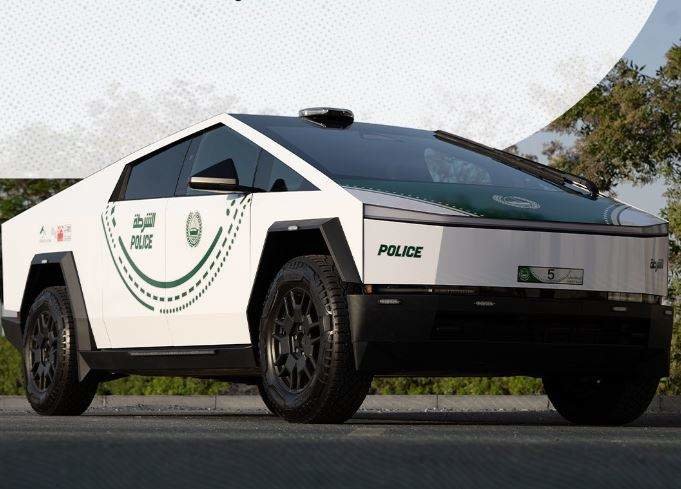 El Tesla Cybertruck de la Policía de Dubai. (X)