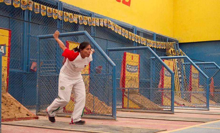 Deportista practica el tejo. (Fuente externa)